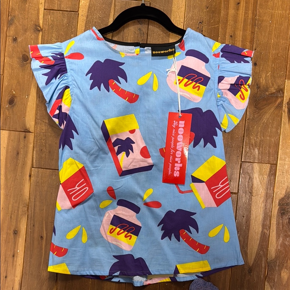 Nooworks Women’s Colorful Graphic Top
